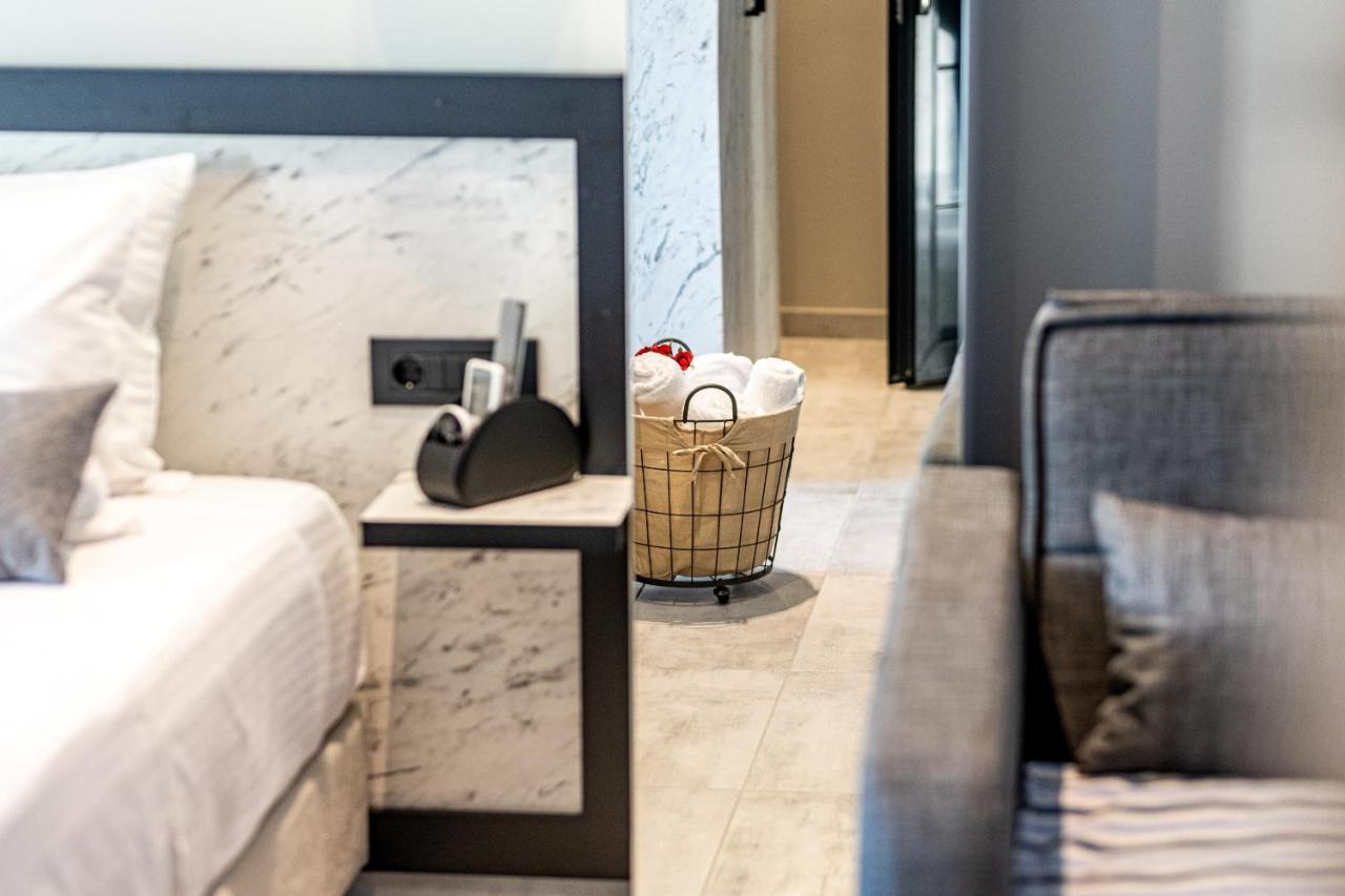 Moon Boutique Hotel ลากานาส ภายนอก รูปภาพ