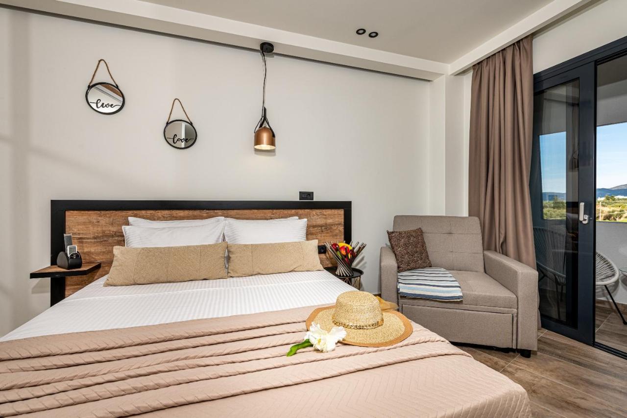 Moon Boutique Hotel ลากานาส ภายนอก รูปภาพ