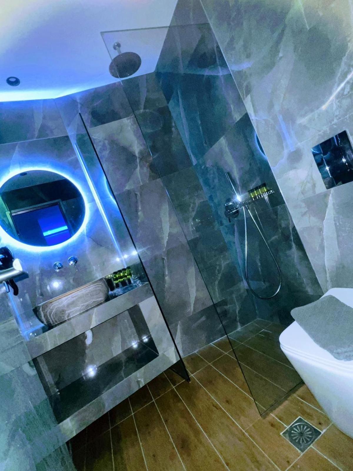 Moon Boutique Hotel ลากานาส ภายนอก รูปภาพ