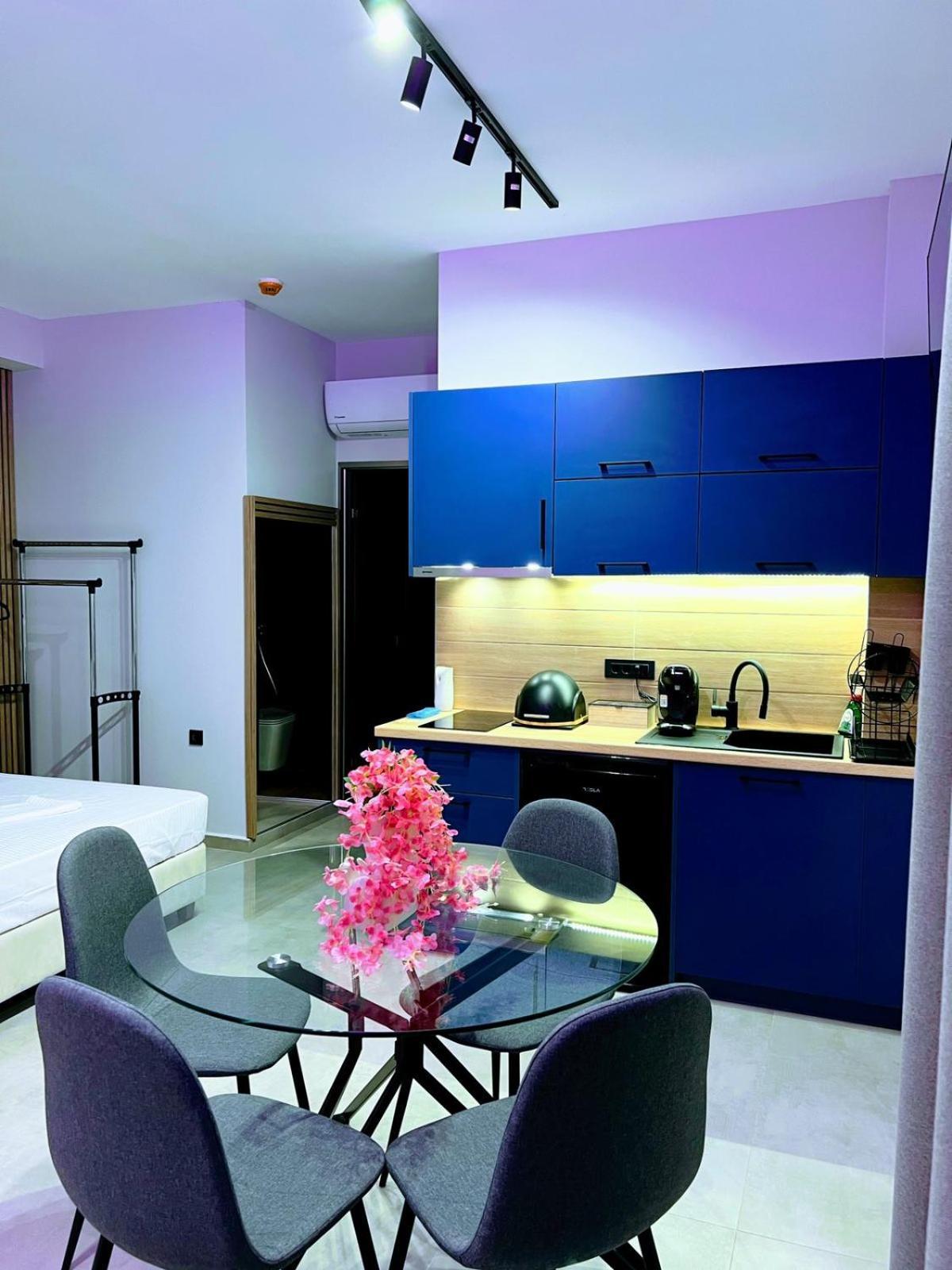 Moon Boutique Hotel ลากานาส ภายนอก รูปภาพ